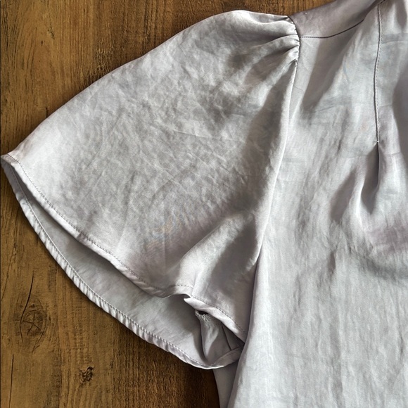 Paige short sleeve button top S - Picture 4 of 5